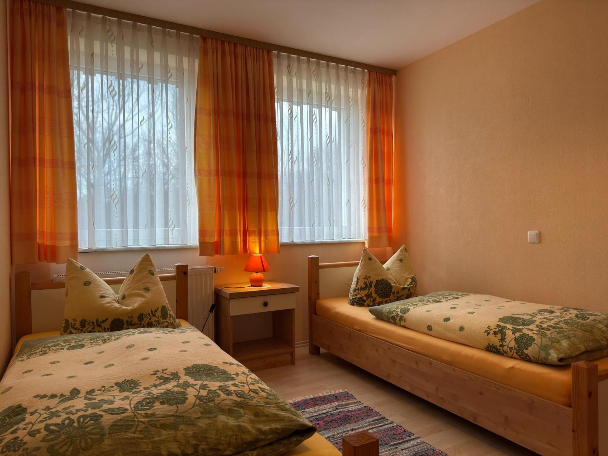 Wiek auf Rügen Pretty Apartment In Wiek With Garden מראה חיצוני תמונה